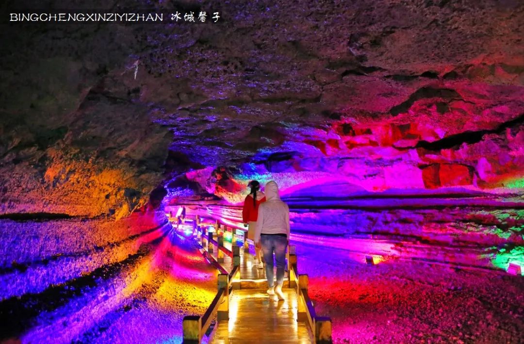 火山口国家森林公园与地下森林,清凉度夏探秘地下森林