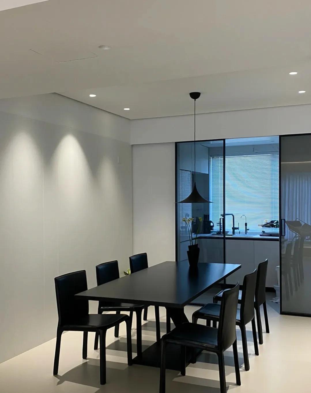 近日浙江一女子晒出自建房,辽宁一女子晒160新家装修