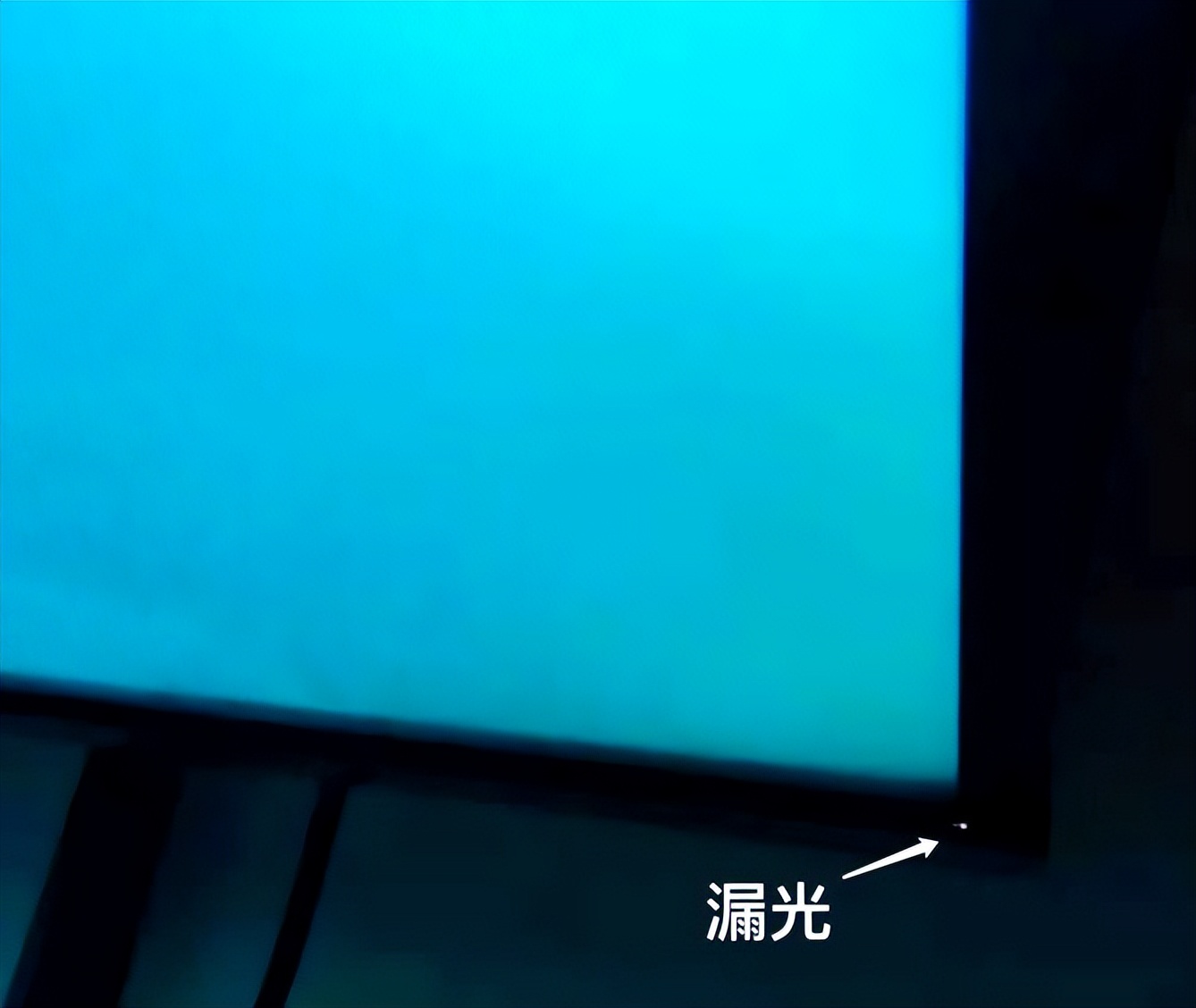 全面屏电视屏体脱落,电视屏幕碎裂原因