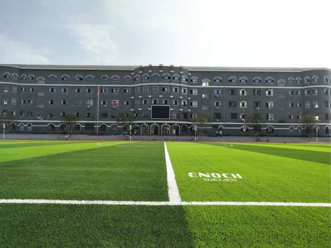 人造草坪足球场维护,人造草坪维护保养周期