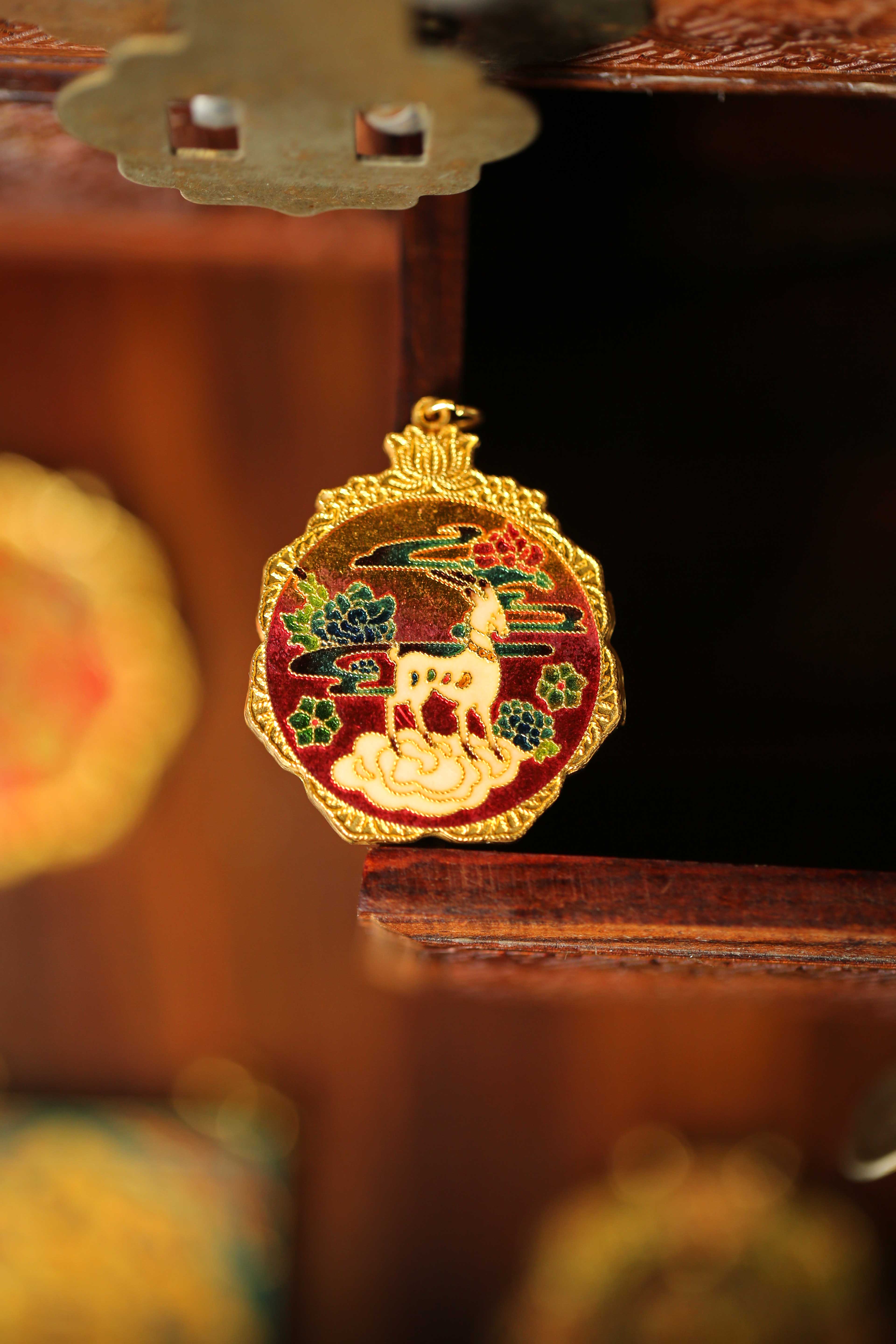 诠释古法黄金的高贵神韵,顶级黄金艺术