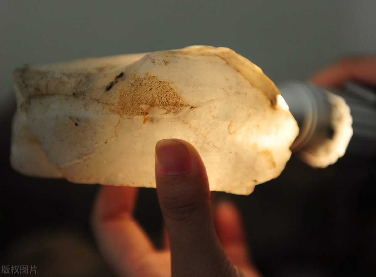 黄蜡石颜色有哪些,黄蜡石颜色