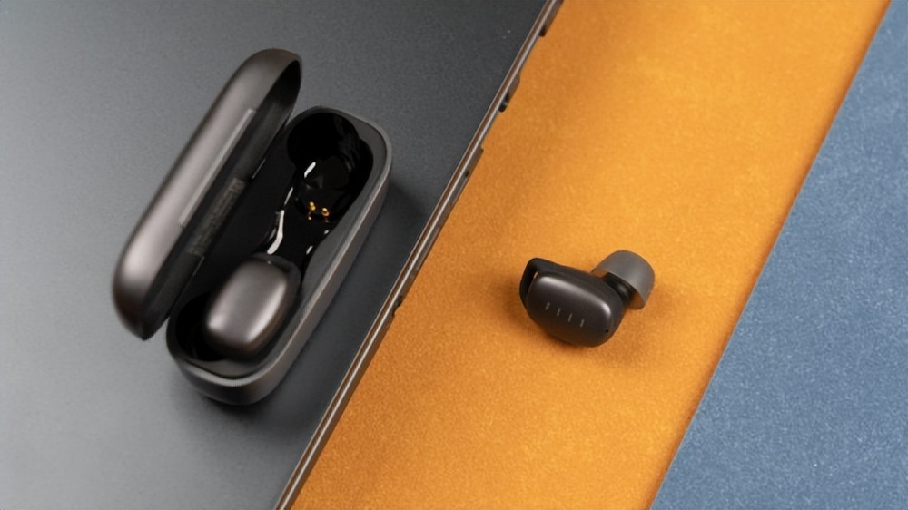 跑步戴无线耳机好还是有线耳机,跑步骨传导耳机还是无线入耳耳机