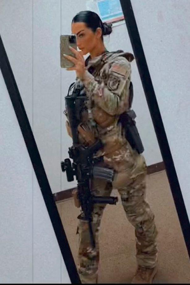 美国女兵惊艳的照片穿旗袍,美国女兵军旅生活