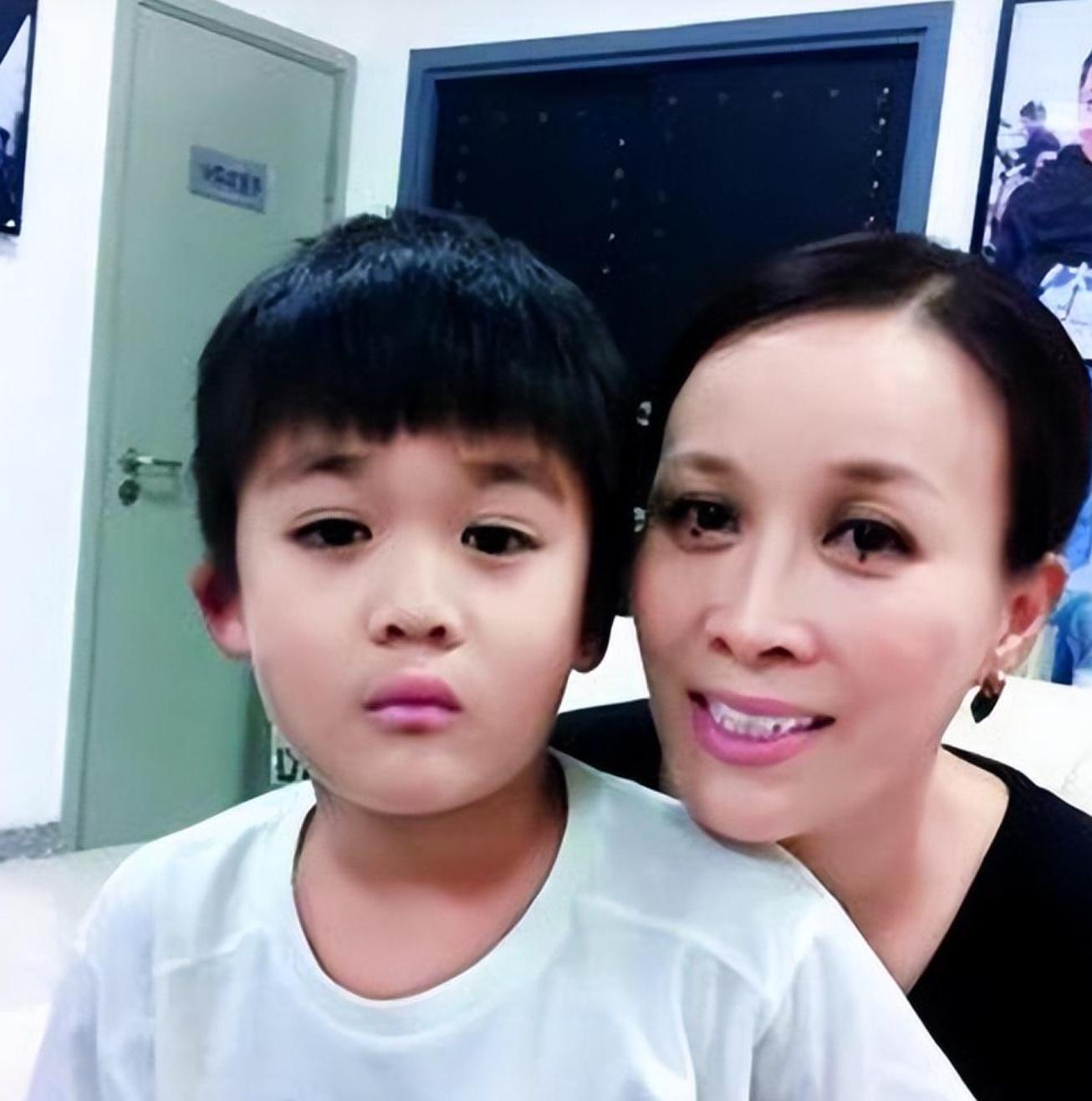 孟桐那英感情经历,那英孟桐恋爱史