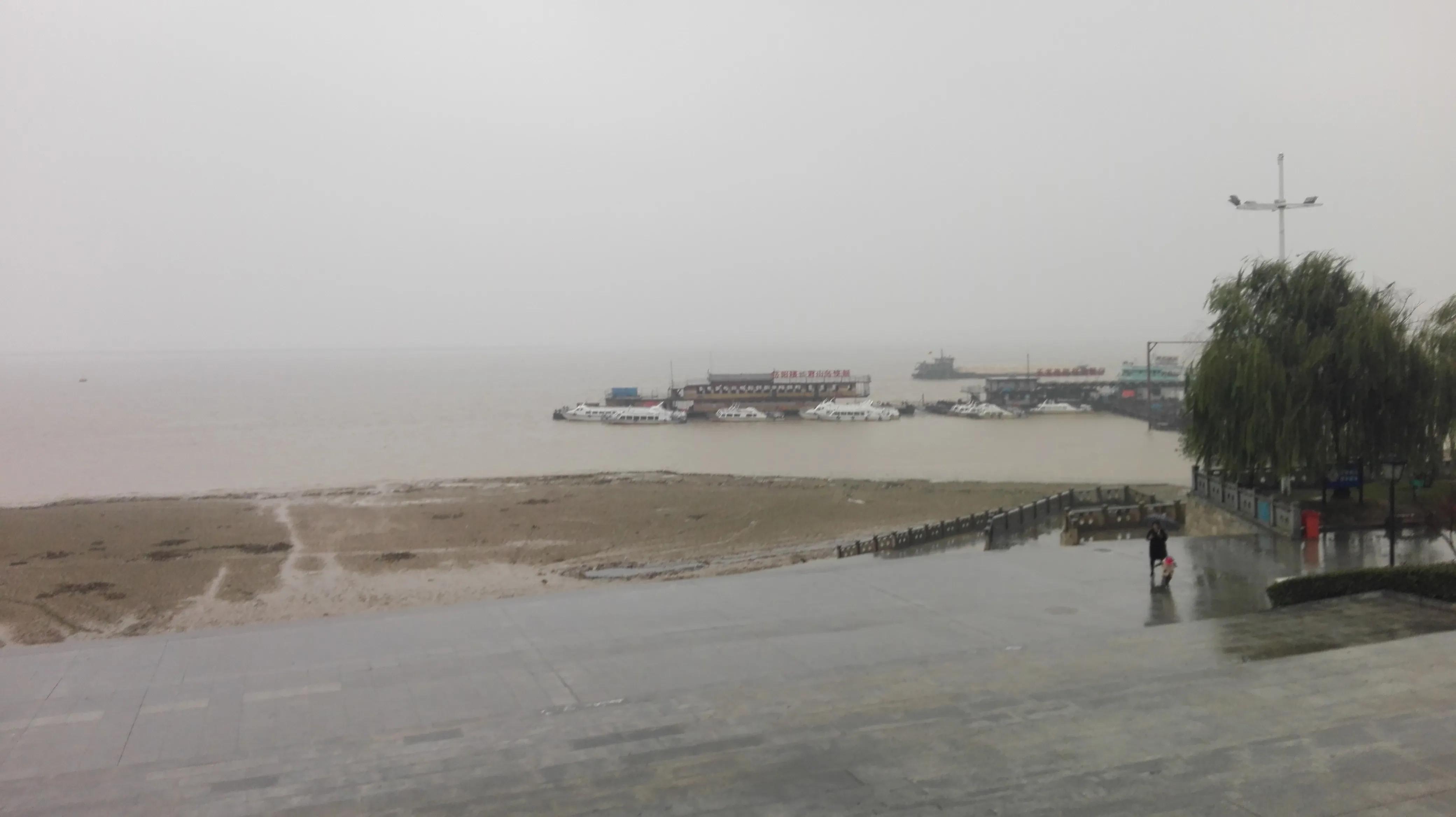烟雨岳阳楼|一个人的三山五岳行1