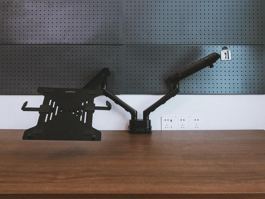 可能是最理想的桌搭,一挥即可实现清理