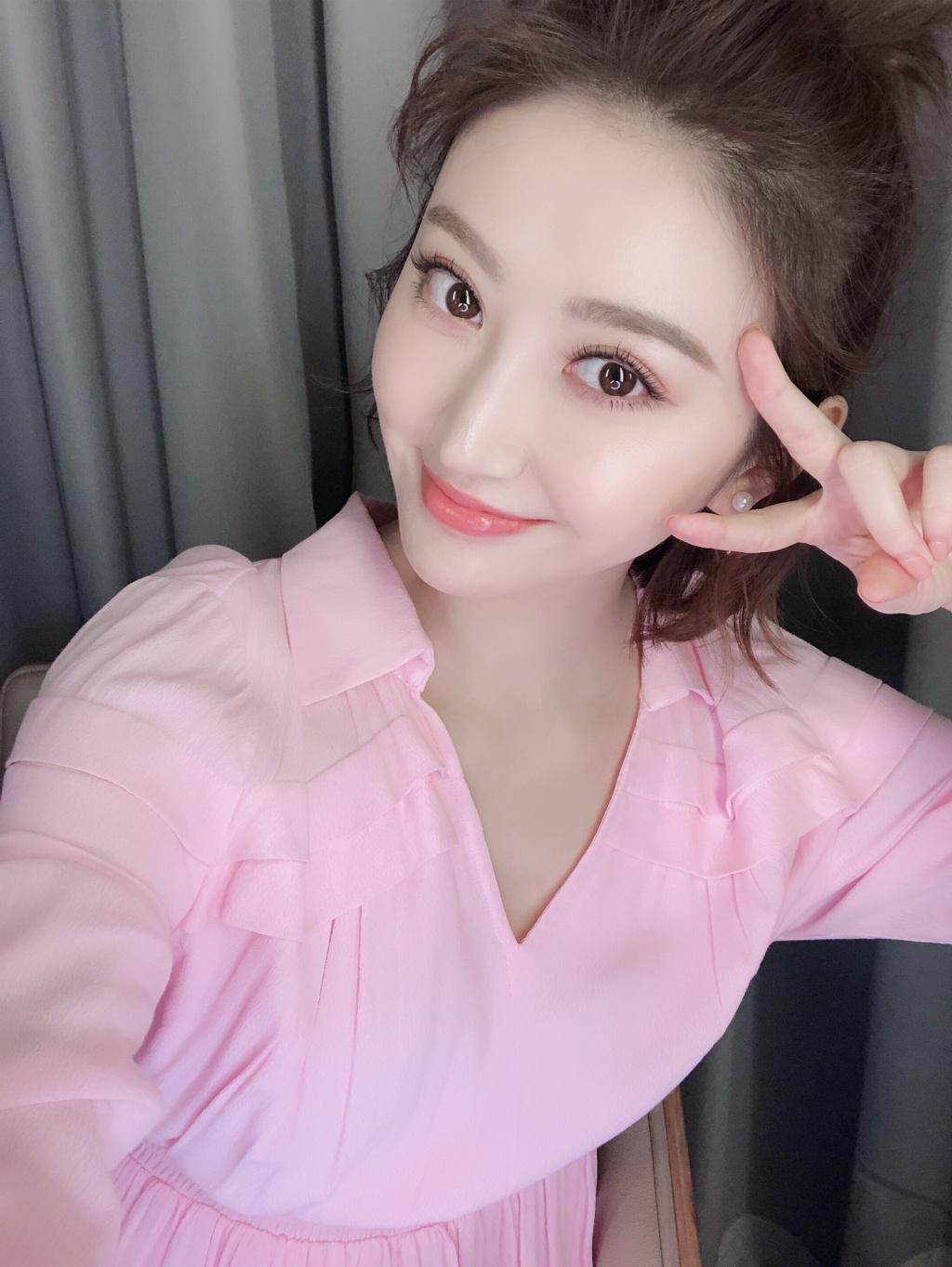 纹眉用什么画眉最好,选择纹眉的女生和坚持画眉的女生