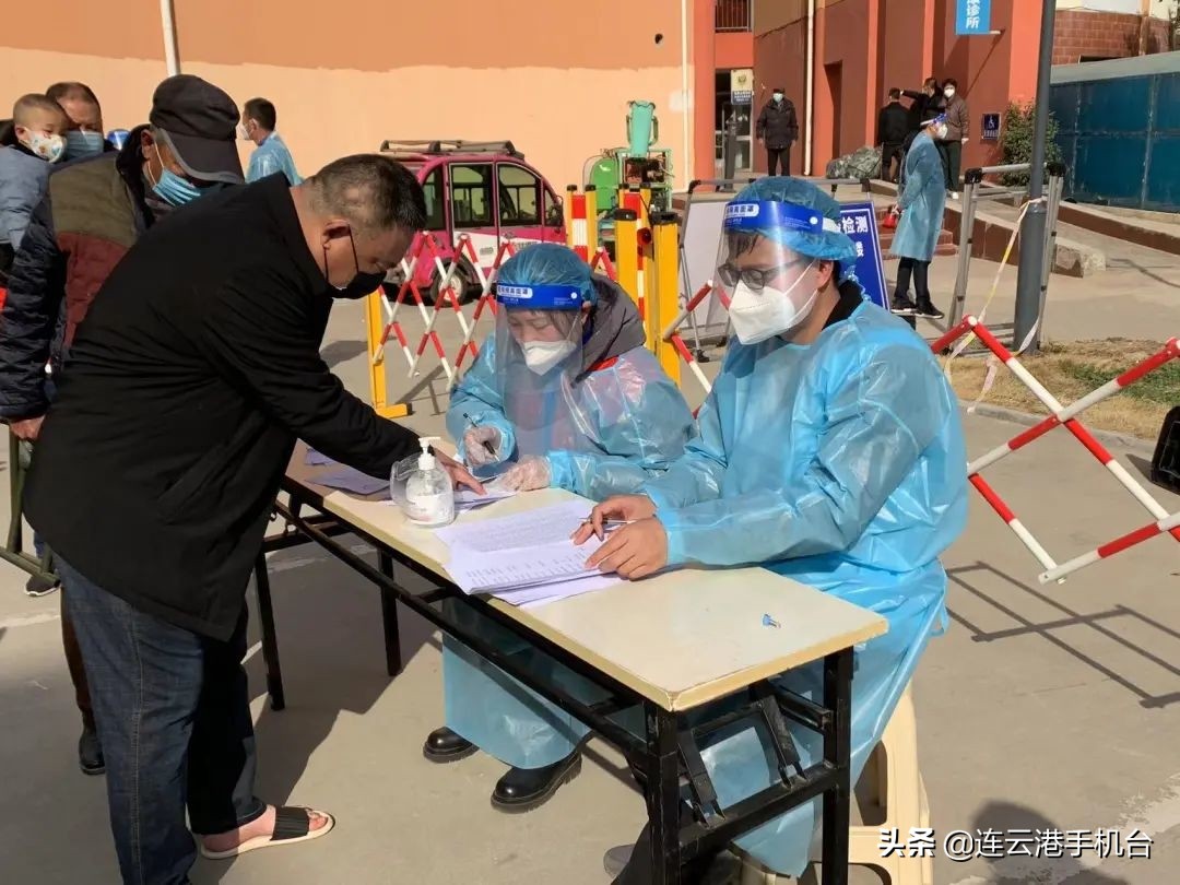 同心战疫奉献爱心巾帼志愿者活动,抗疫志愿者团队活动