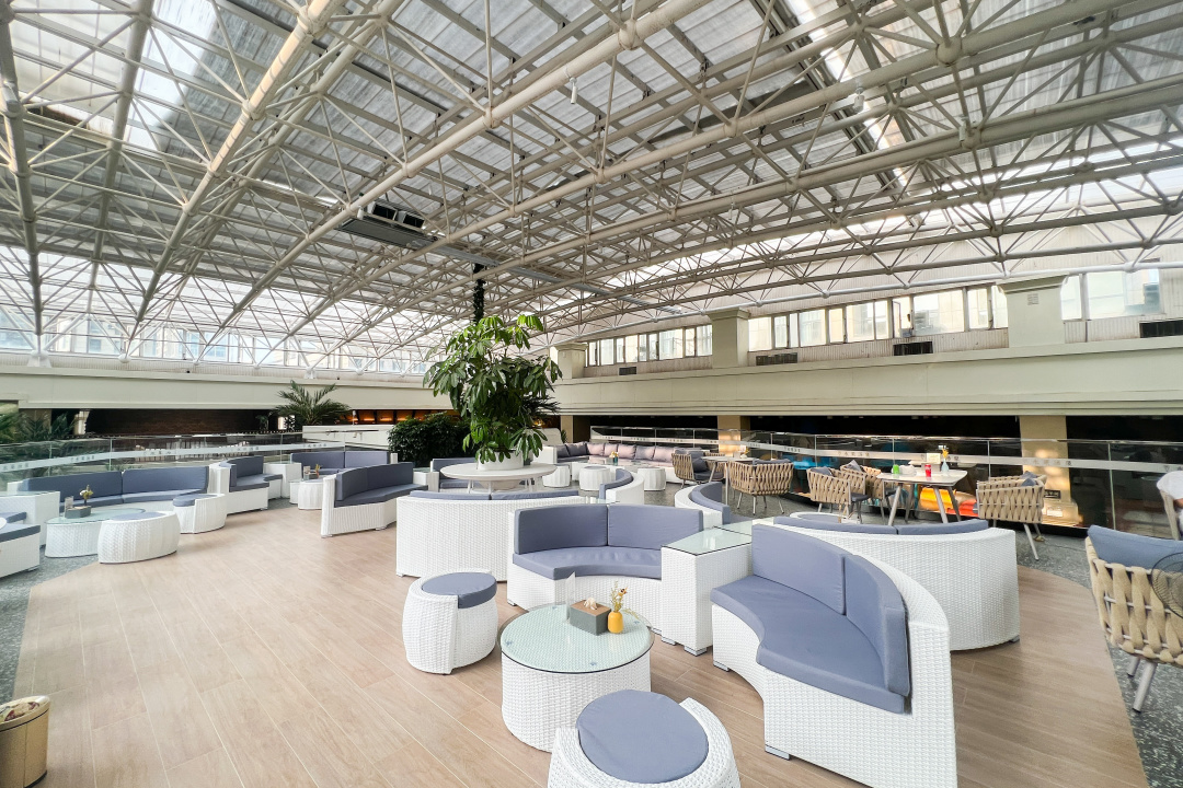 吃喝玩一体的天然温泉酒店,银河天然温泉洗浴和汗蒸