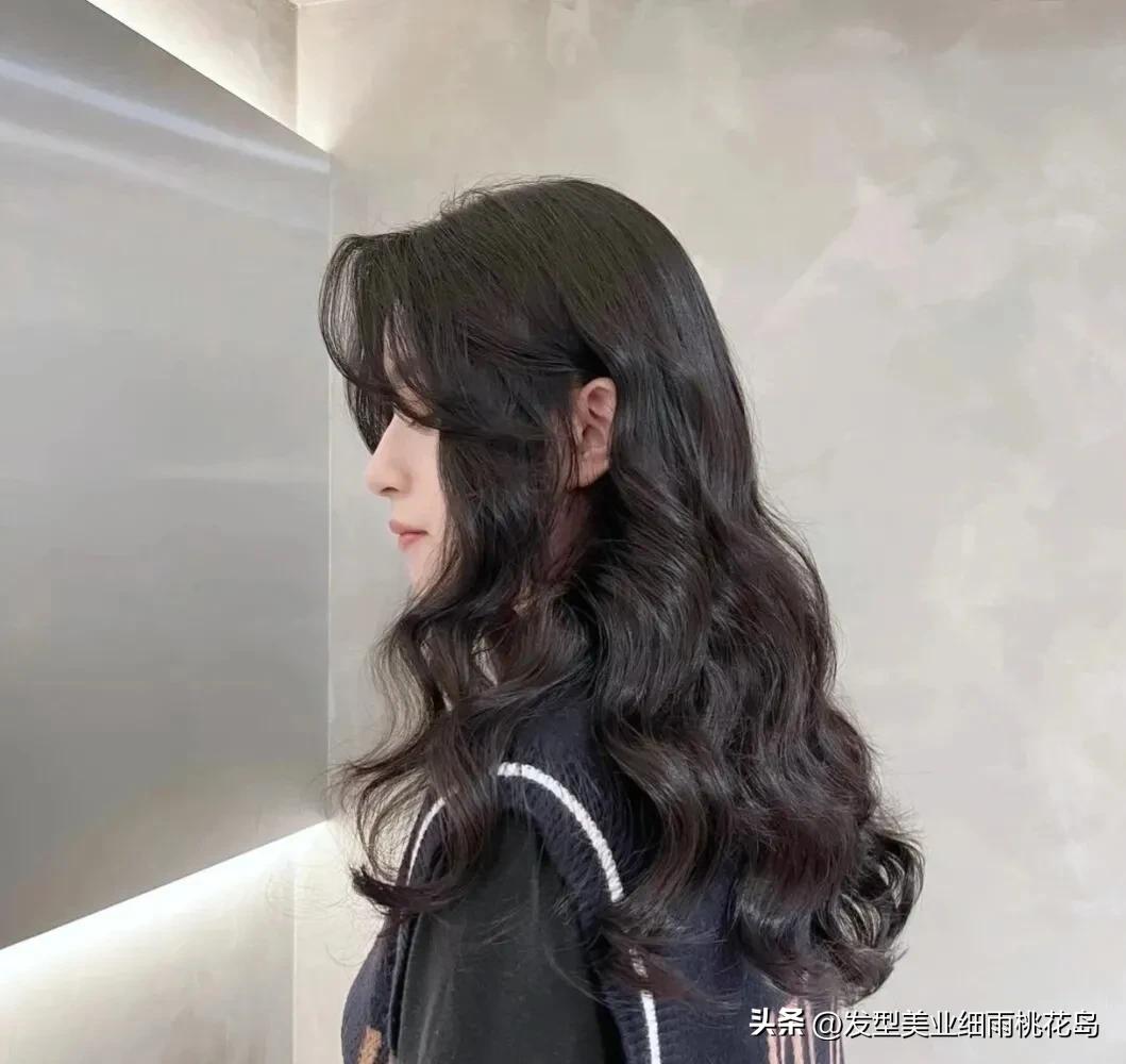 美感十足的中长发烫发,中长发烫发什么类型好看