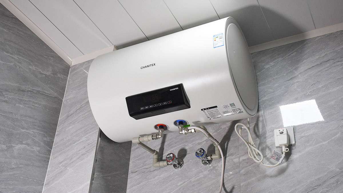 内行人买变频还是定频电热水器,怎么选电热水器4个建议很实用