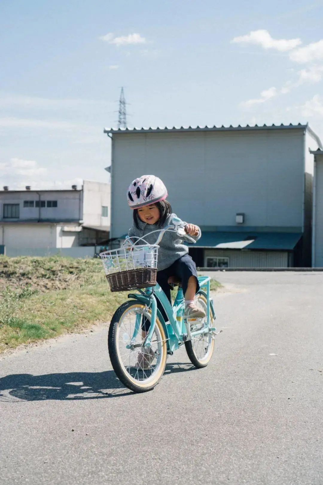 爸爸拍坏人女儿却被偷走完整版,日本老爸偷拍儿子的丑照