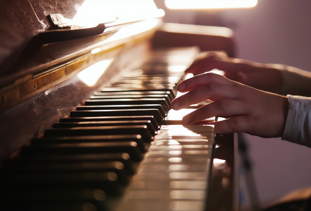 回收旧的钢琴,回收旧钢琴电话