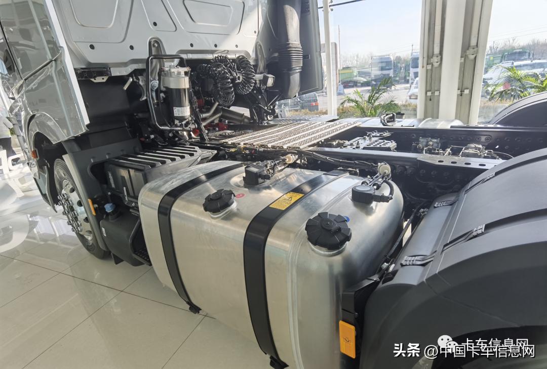 国产奔驰actrosc,奔驰actrosc配置参数