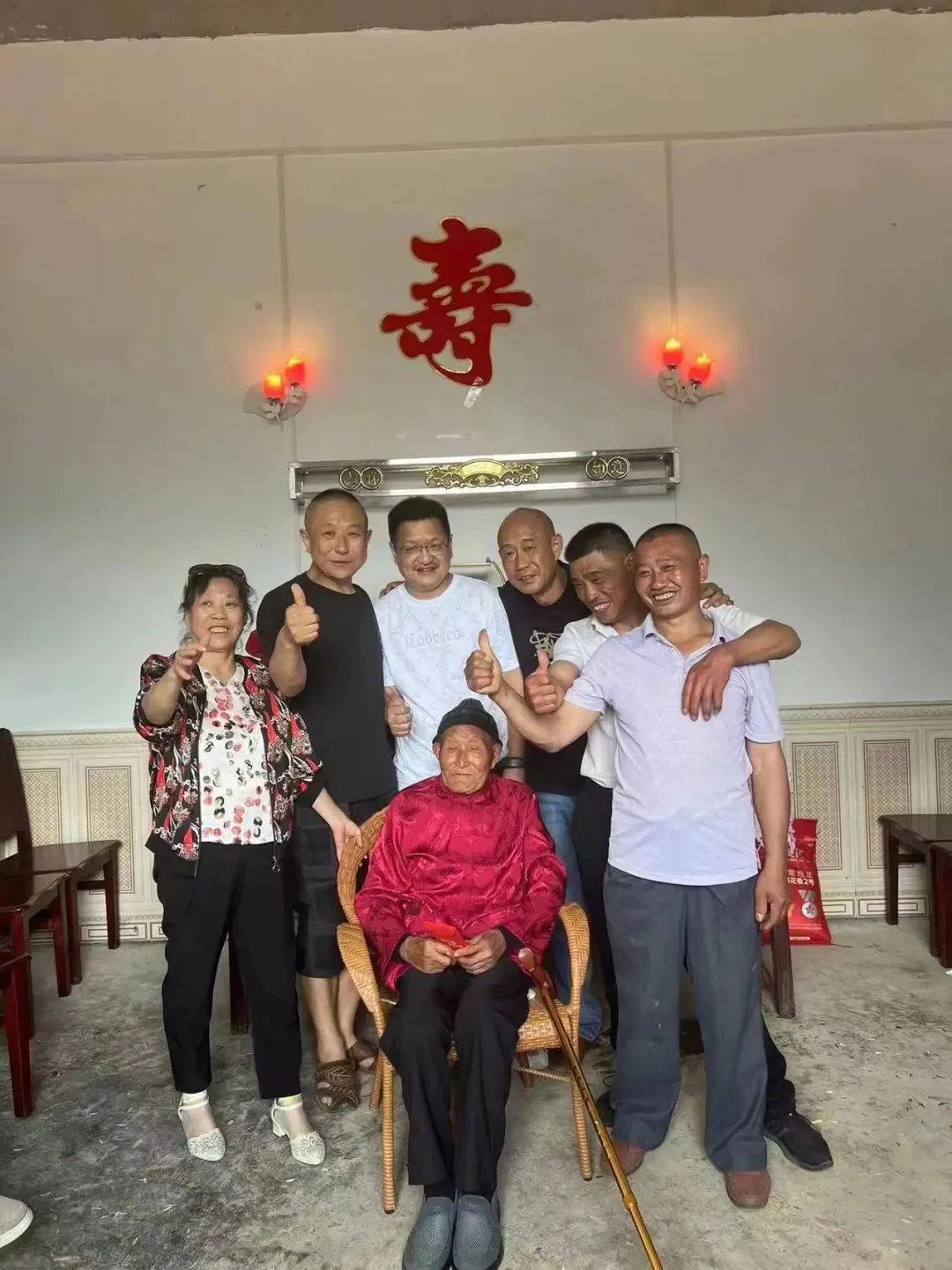 湖北巴东老兵谭文魁迎来百岁寿诞