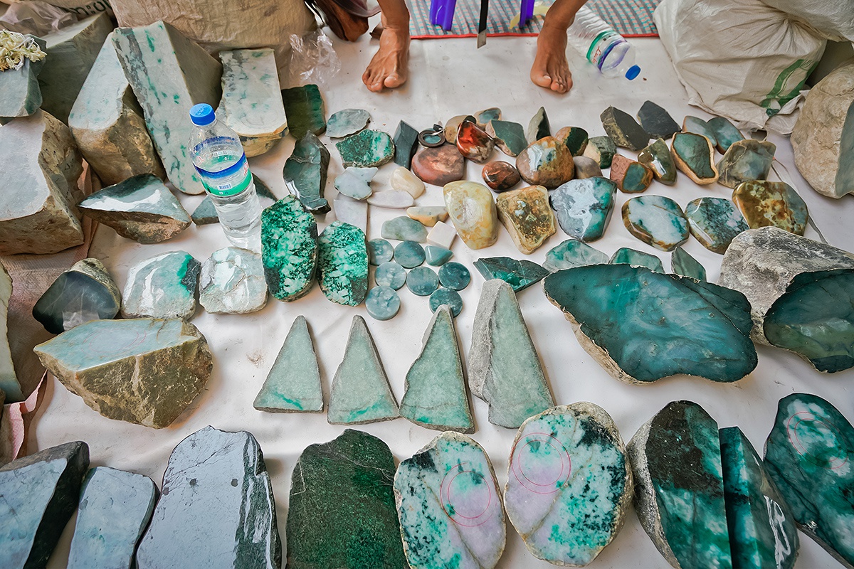 ​开放以后，能不能直接去缅甸买翡翠？会不会比国内更便宜？