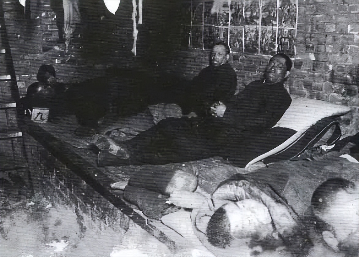 中国农民抓到日本士兵会怎样处置,抗日战争时农民被日本人抓住