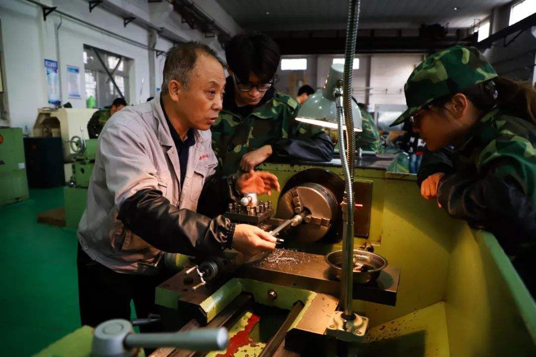 模具工越来越难做了,模具行业不景气