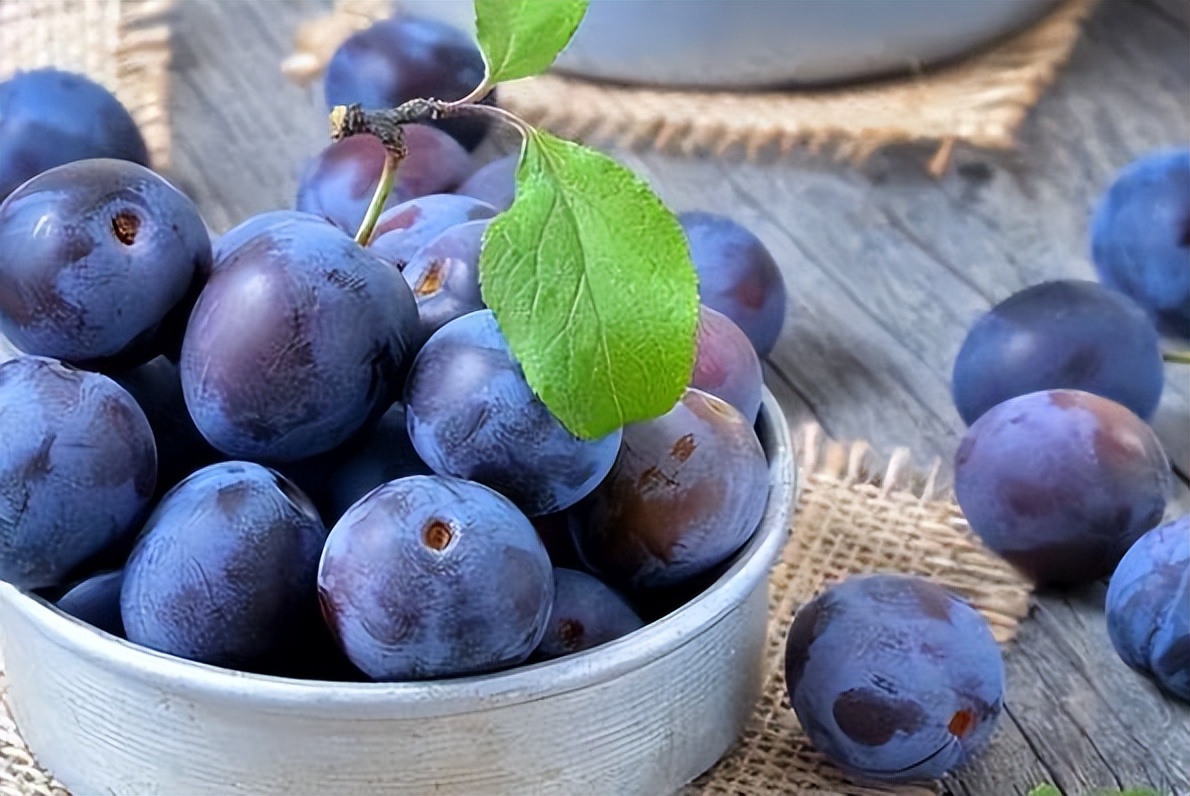 肝硬化吃哪些食物对病情好,肝硬化患者适合坚持吃哪些食物