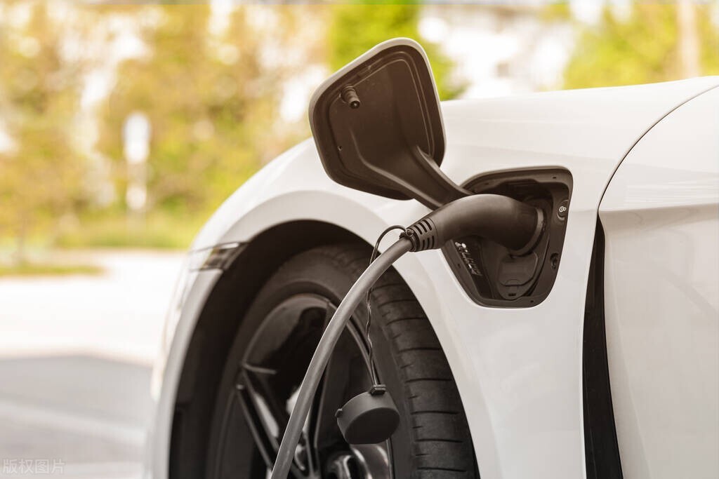 电动汽车发展分析,关于电动汽车发展前景的调研报告