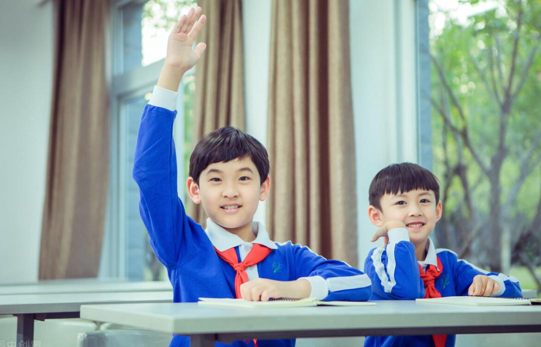 学生不爱举手发言的原因及措施,学生不愿意举手回答问题怎么解决