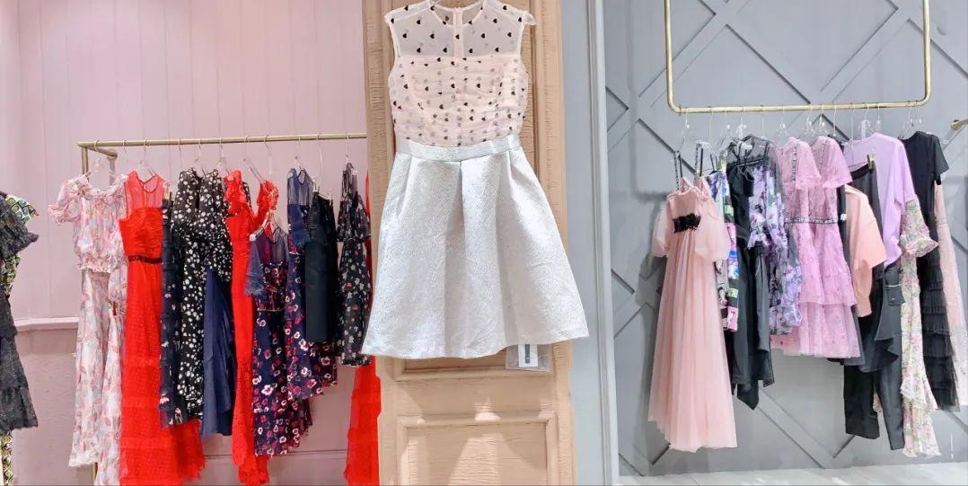 伊华欧秀连衣裙特价,伊华欧秀2019女夏季连衣裙