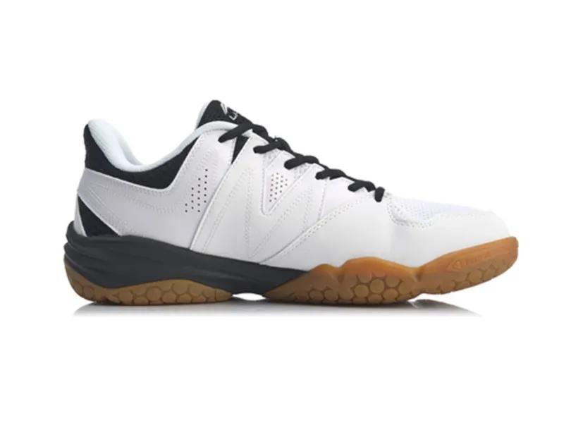 性价比高的羽毛球鞋推荐,性能和颜值并存的羽毛球鞋