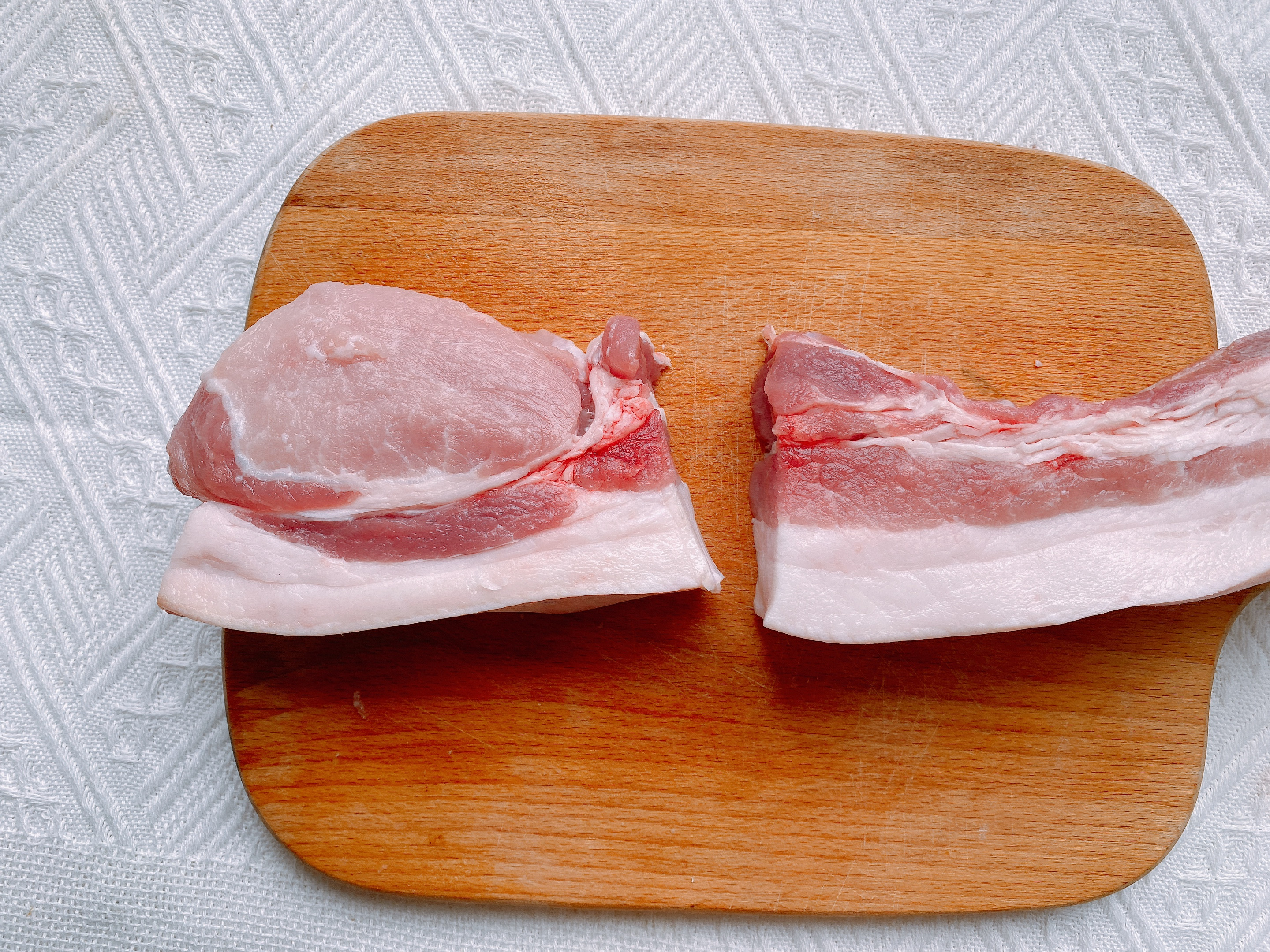 酱油肉还有哪些制作技巧,酱油肉的做法要不要带皮