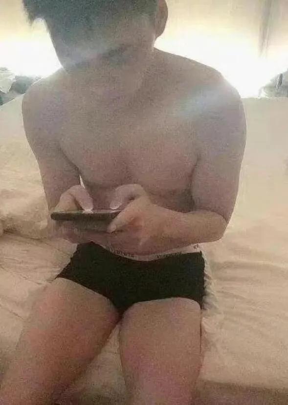 当心枕边人,被床照曝光的男明星们