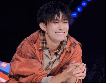 易烊千玺最初为什么被排挤,易烊千玺遭排挤