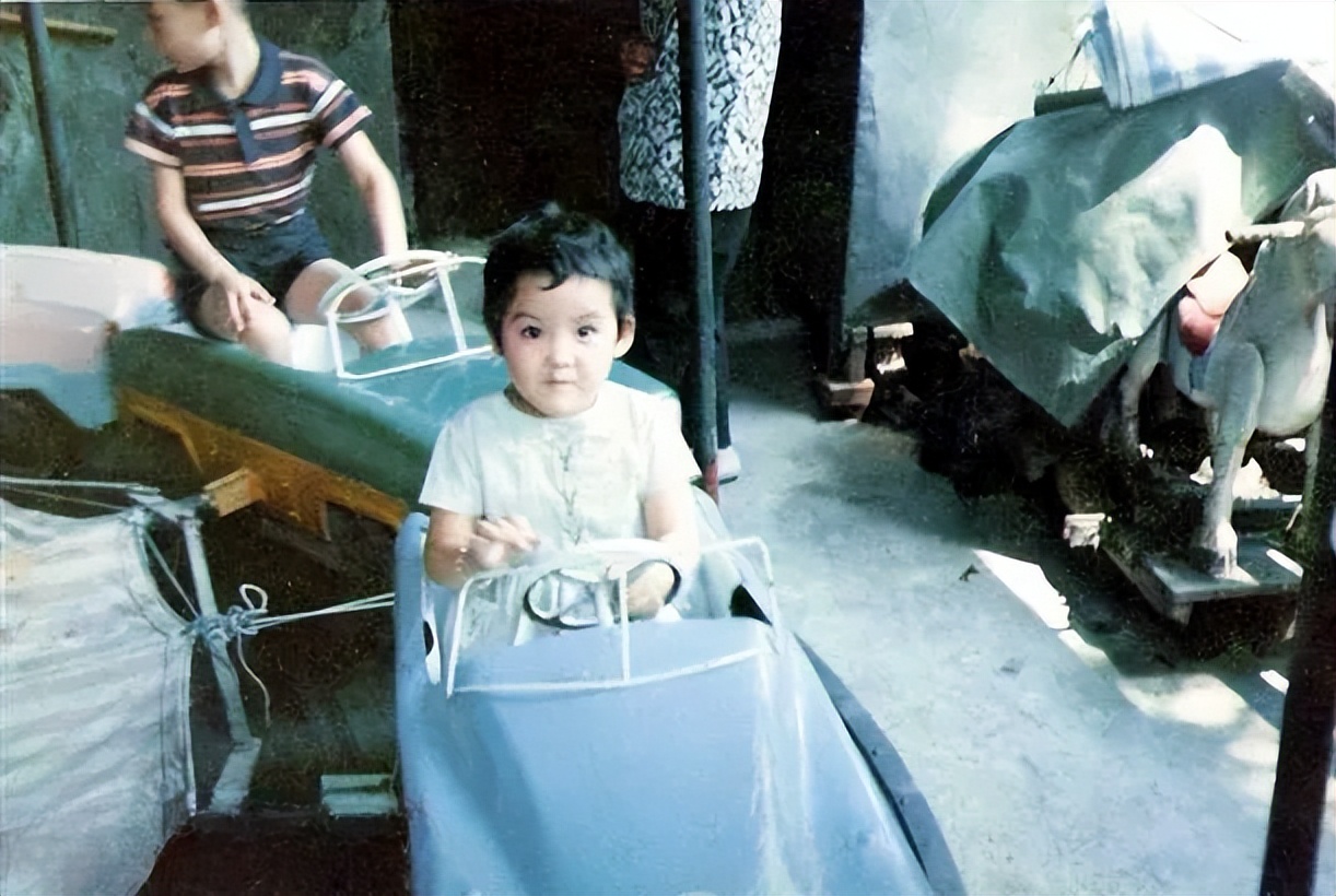 周慧敏被称第一代玉女掌门,玉女掌门周慧敏93年的歌