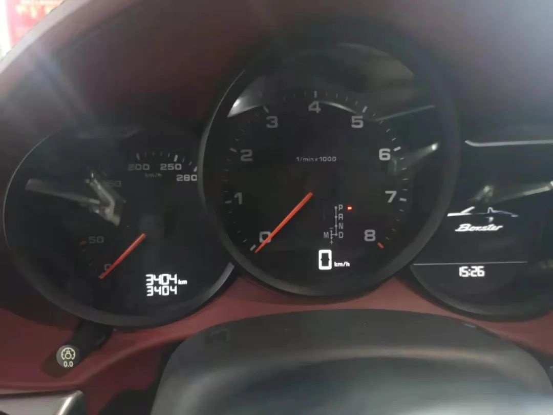 18款保时捷718敞篷2.5t二手多少钱,保时捷718新款敞篷车顶配落地价