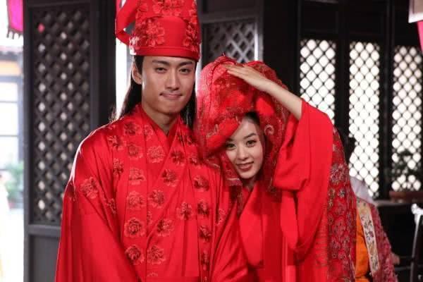 七副对仗工整的极品对联,3副不出名却文采飞扬的极品对联