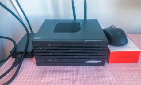 全家用一台服务器主机,家用炒股电脑主机