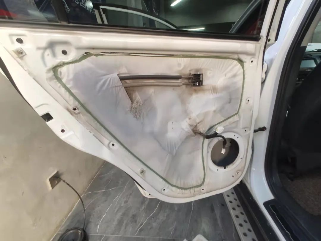 起亚智跑音响怎么改装效果好,起亚智跑改装柏林音响