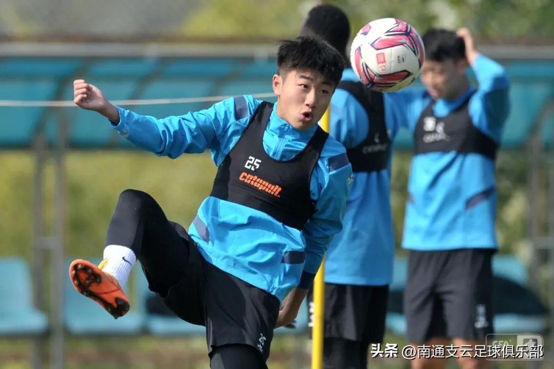 璧垫檽涓渃ba,鍥藉闃熻档鏅撲笢