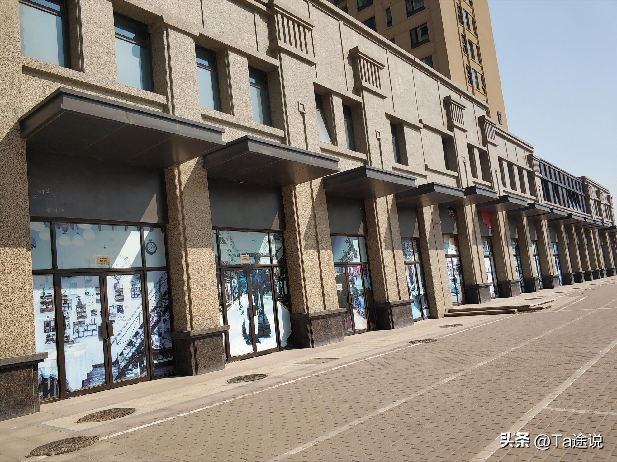 江苏小伙3年帮亡父还清739万债务，跪在墓前痛哭：您可以安心去了