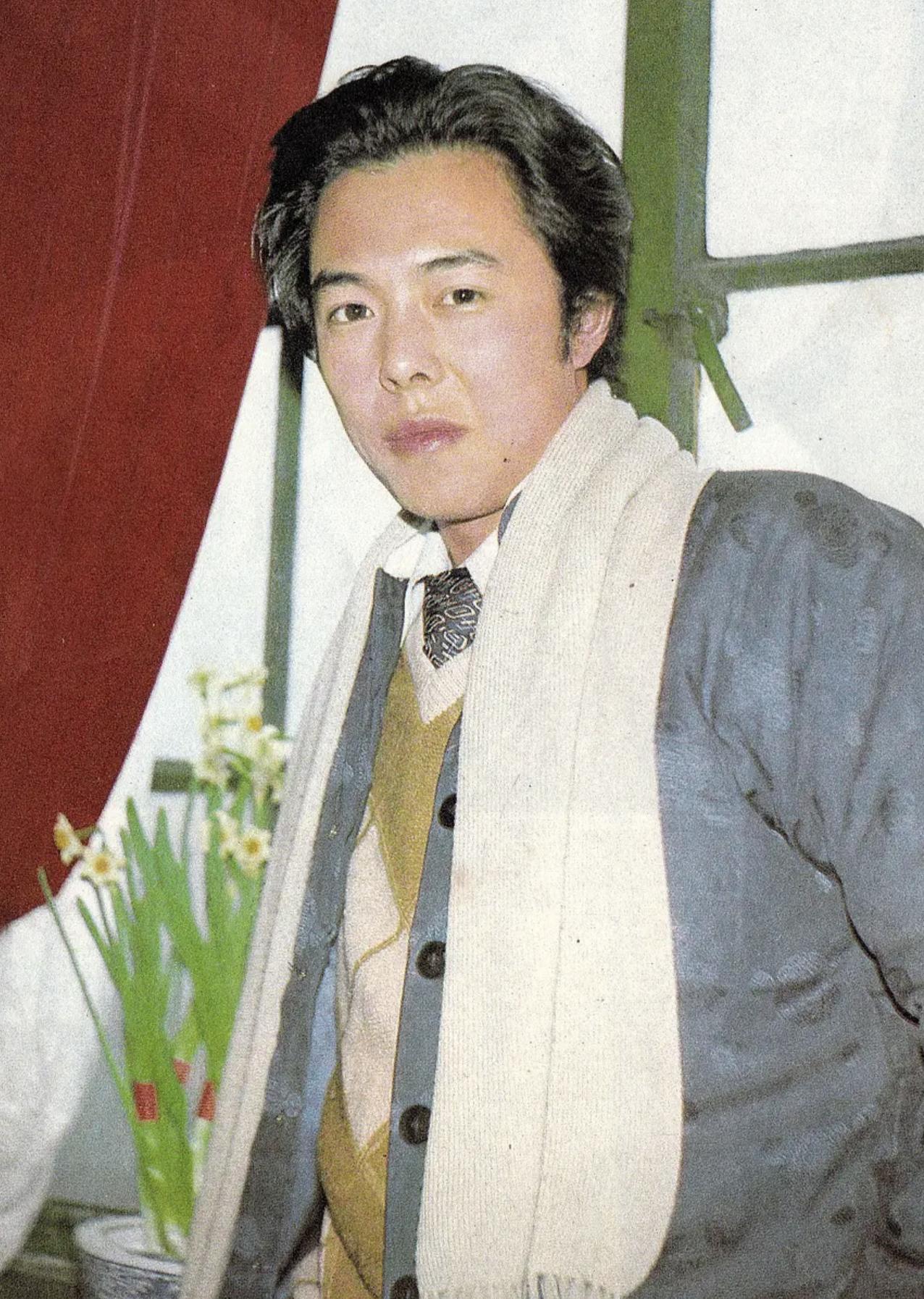 张铁林在英国靠什么生活,英国人张铁林现状