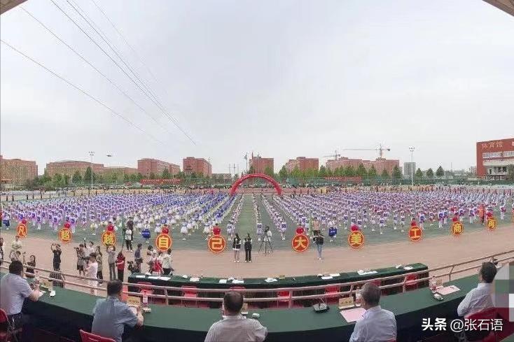 大学生演出服穿退货被吐槽,演出服表演完了退货有什么办法吗