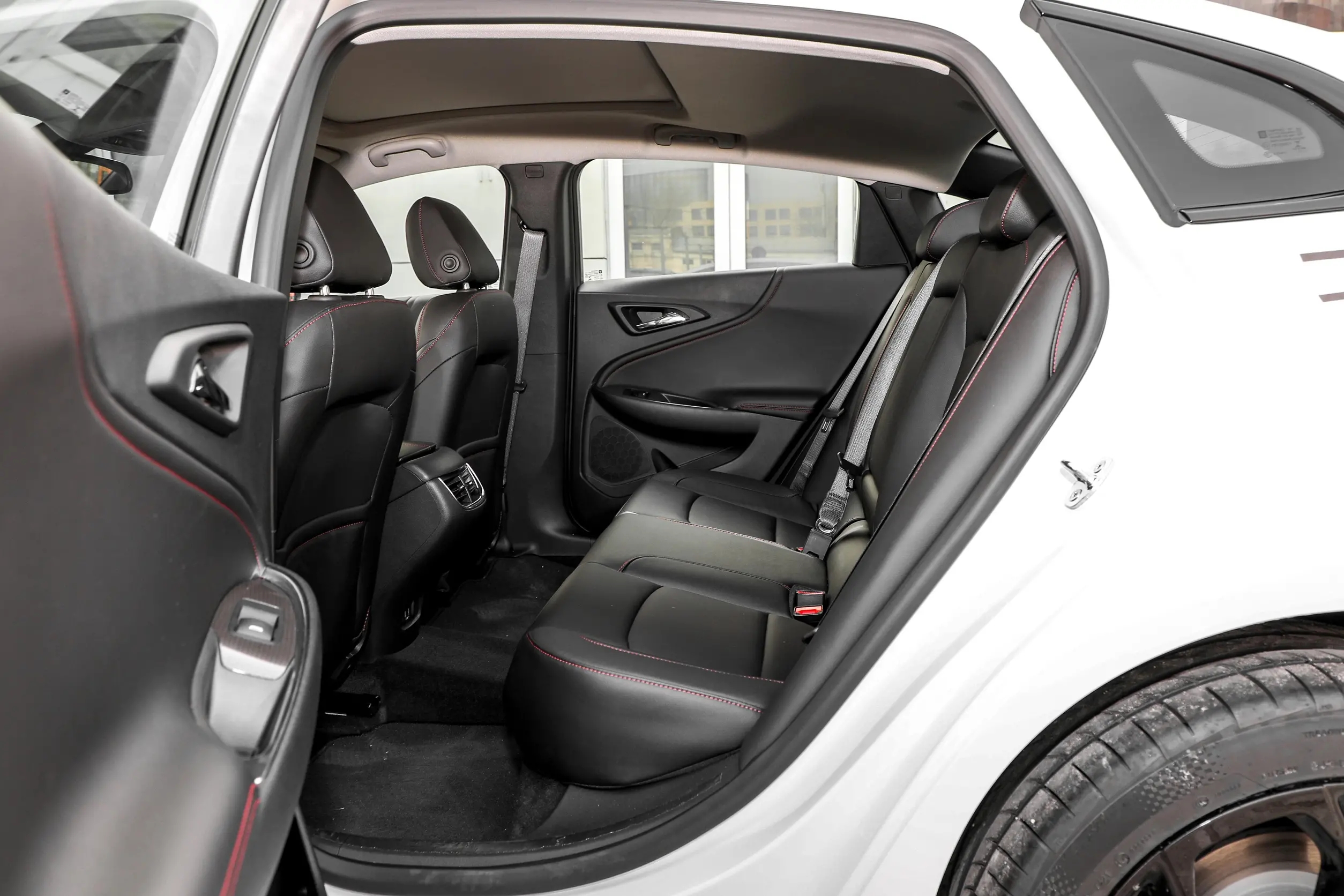 不到15万元就能买这几款车,10-15万买家轿选这5款车才不吃亏