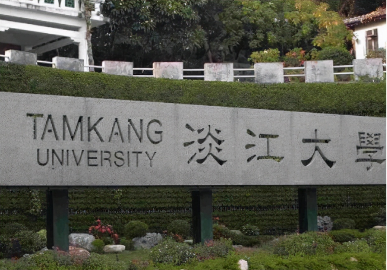 笑林小子郝劭文10岁片酬过千万，身家却被母亲败光，他现状如何？