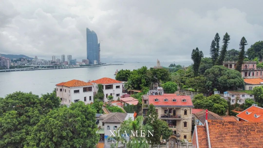 住进鼓浪屿百年老别墅,住进鹭岛酒店