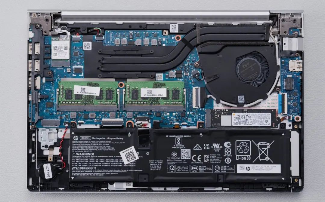 惠普战66和thinkpadt14哪个好,惠普战66和荣耀magicbook14对比