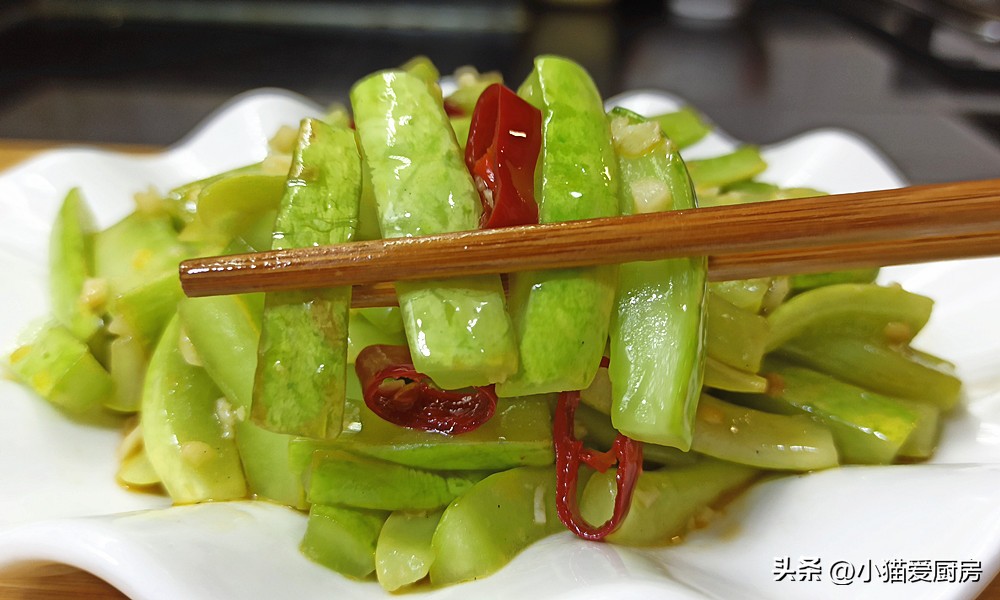黄瓜这样炒太好吃了，清脆爽口，味道酸辣，一次3碗米饭都不够