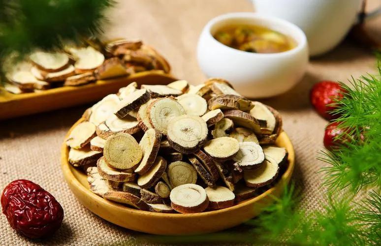 靶向药与中药能一起吃吗,靶向药加中药联合治疗