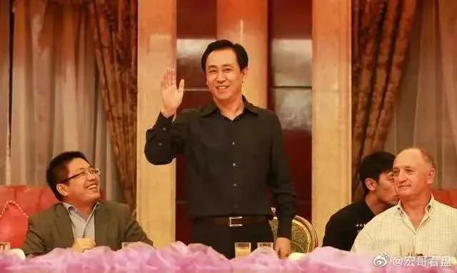 恒大曾经的首富,身价千亿的富豪为什么破产了