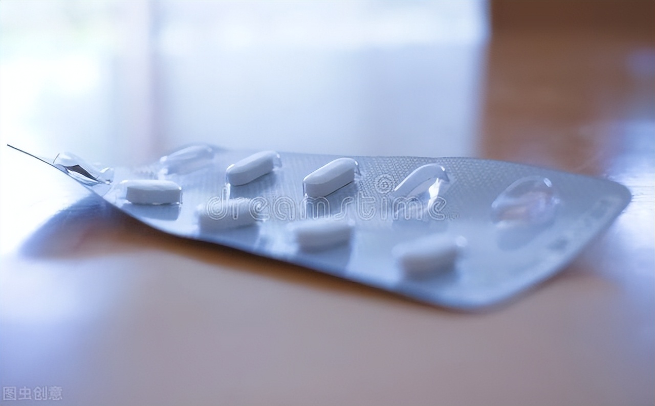 应用商店被曝出大量色情App，常看色情影片当心引发男性健康问题