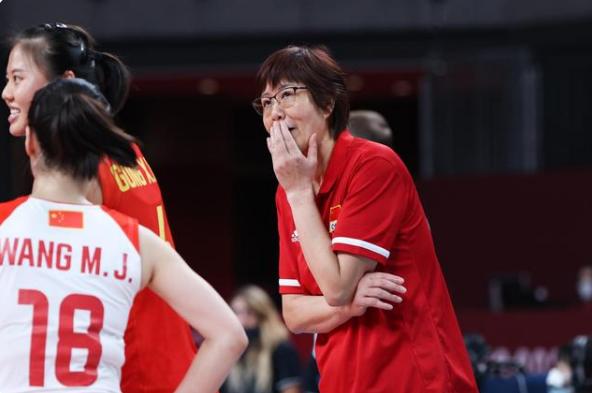 对女足的赞美的句子,对女足精神的观点