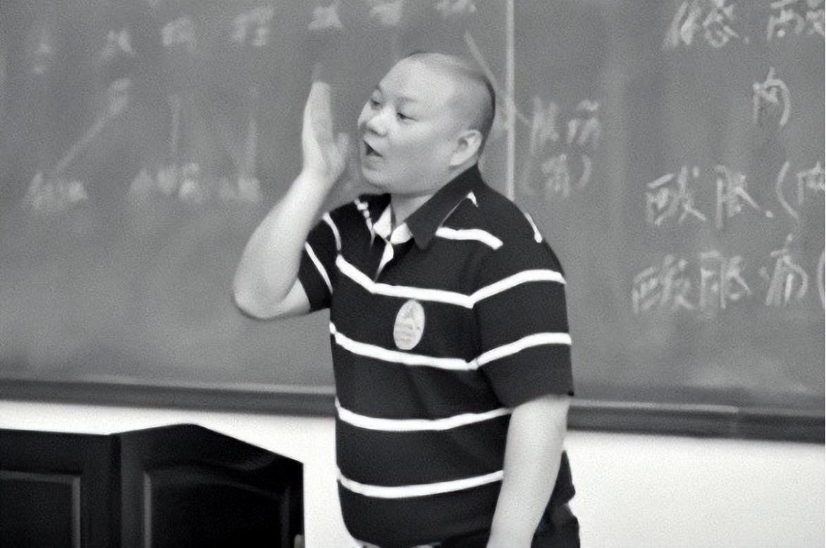 郭家富众筹治病,重庆富豪郭家富靠洗脚发家致富